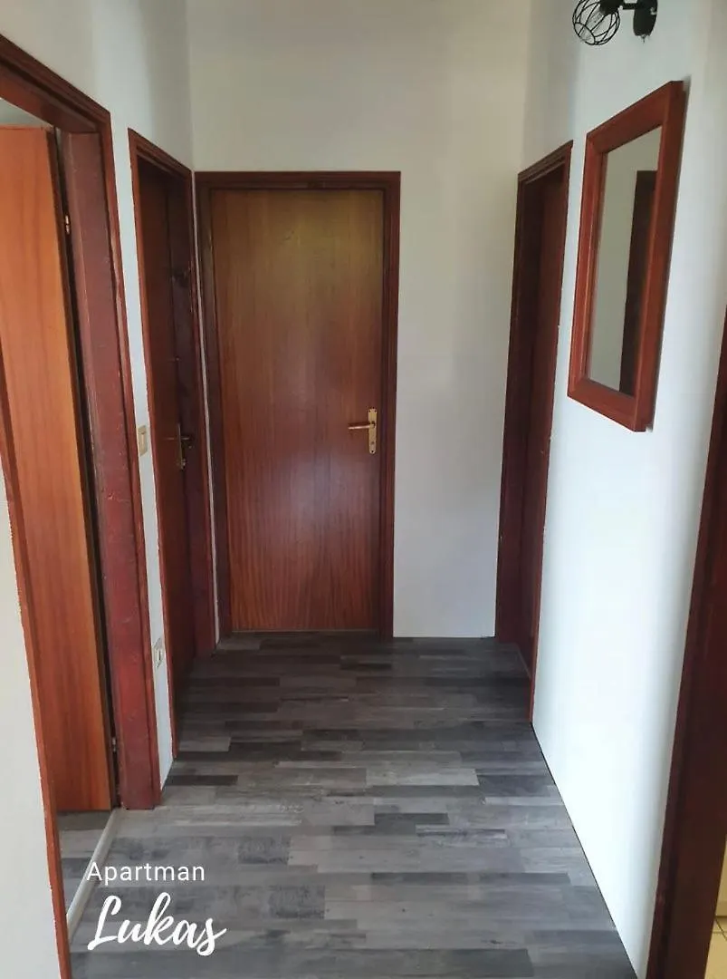 Apartmani Mazzarolli Jadranovo Διαμέρισμα